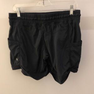 lululemon athletica Shorts - Lululemon black shorts, sz 8, 68428 lululemon athletica Shorts - Lululemon black shorts, sz 8, 68428